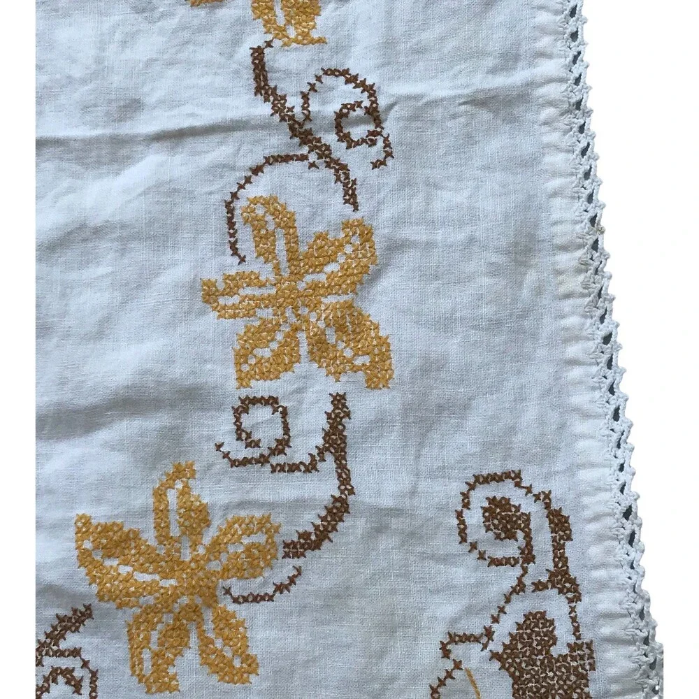 Vtg. Linen Table/Dresser Scarf Embroidered Cross Stitched Flowers White Yellow